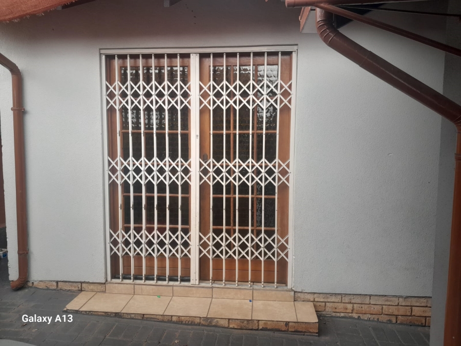 3 Bedroom Property for Sale in Tlhabane West North West